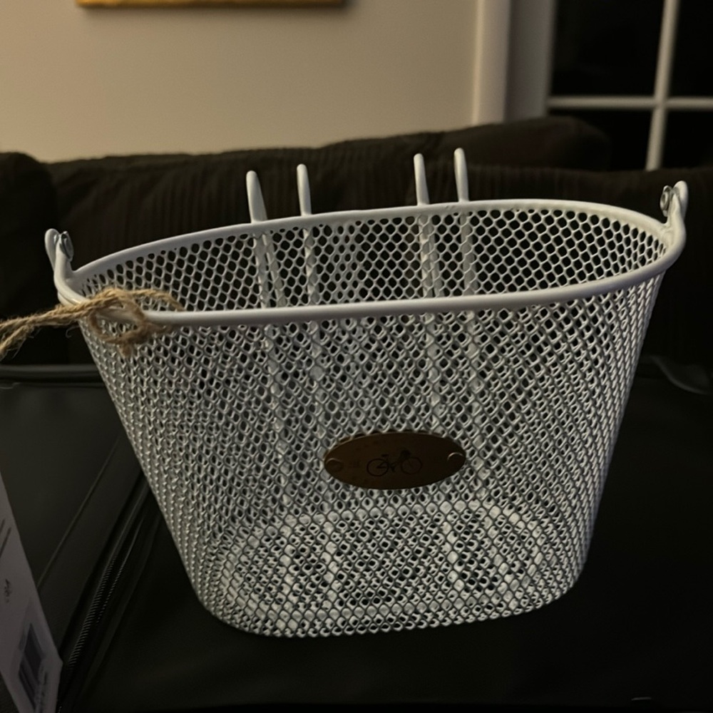 Nantucket bike basket for children’s bicycle new with tags - Picture 3 of 11